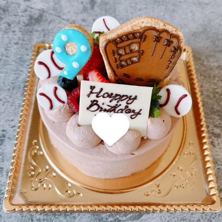 グローブと野球ボール、ナンバークッキーのオーダーケーキ