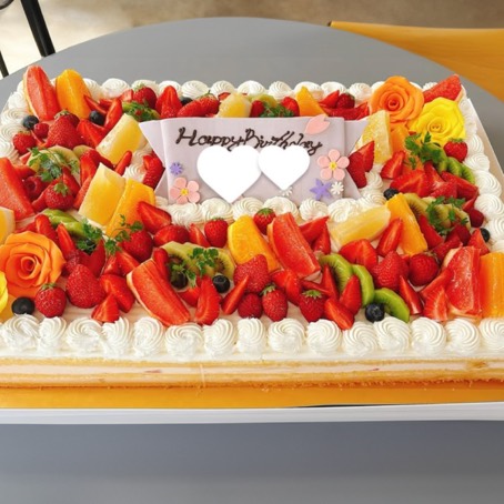 特注フルーツ盛りケーキ