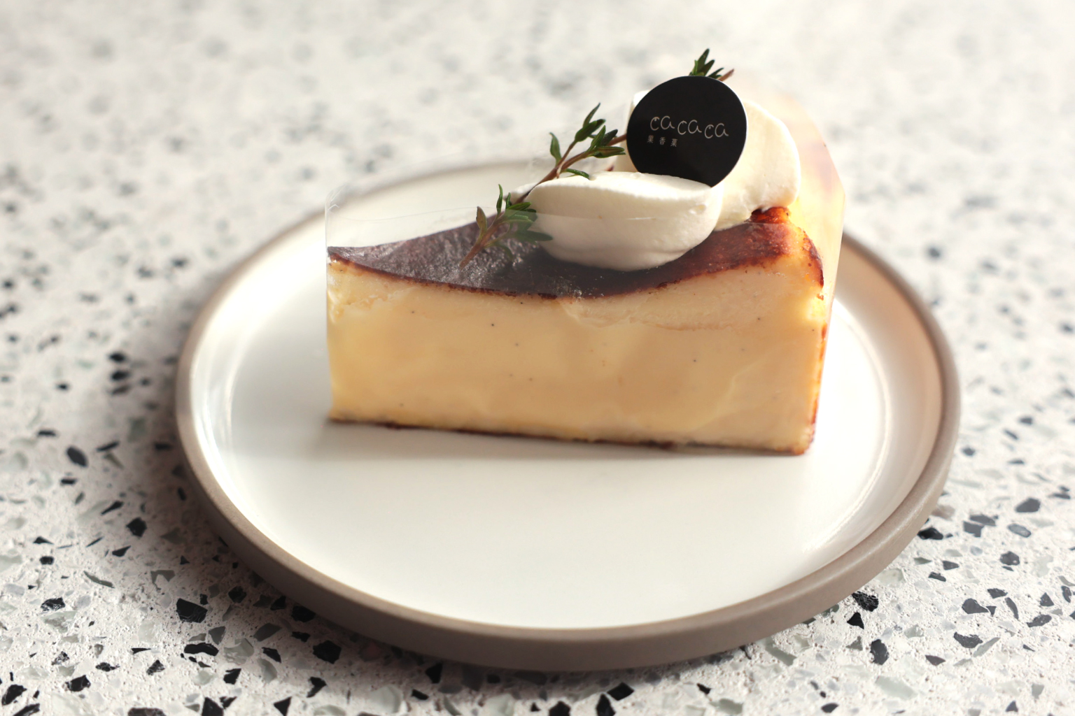 バスクチーズケーキ